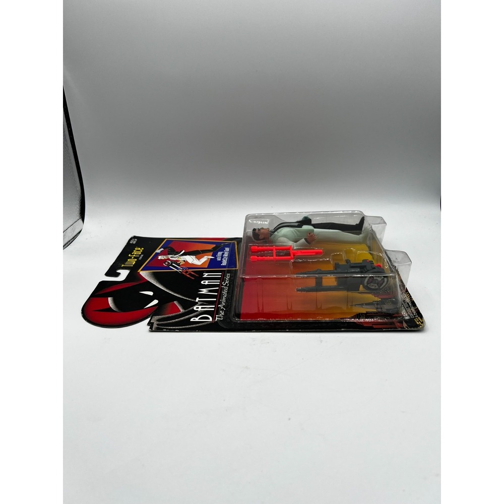 Batman: The Animated Series Two Face Figure 1992 (MOC) READ - Picture 6 of 10